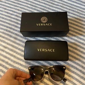 Brand New 2020 Versace sunglasses